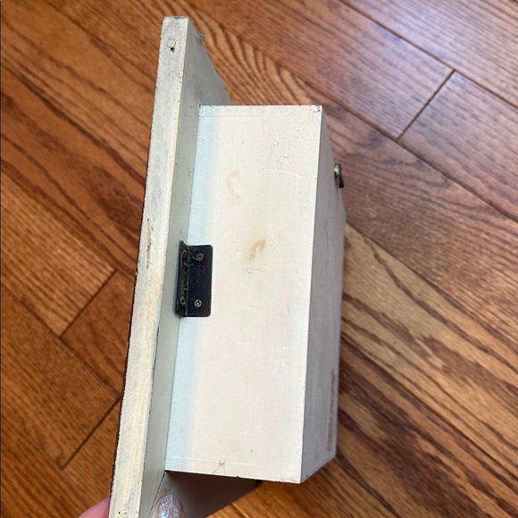 Vintage Rustic Shadow Box - Picture 3 of 3